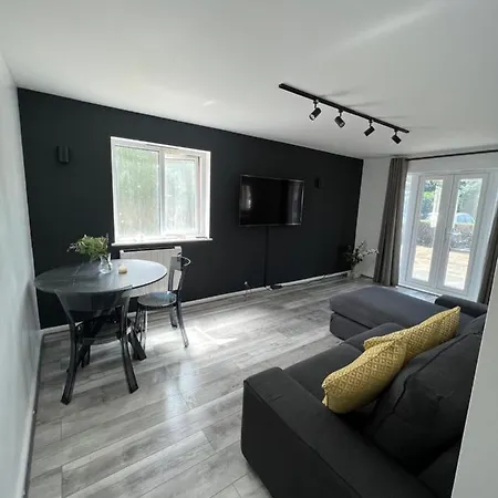 Modern Luxury Two-Bedroom Apartment